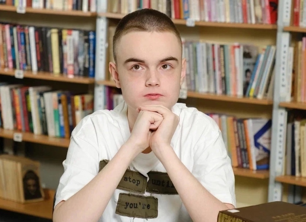 Даёт жару! Незрячий диджей с Урала в одночасье прославился на всю страну