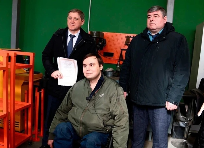 Маниакальная принципиальность, деньги под ногами и ствол у виска: три истории ко Дню диджея
